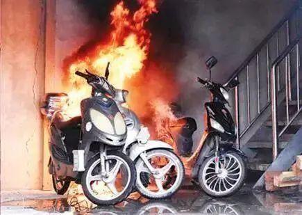 电动车事件最新爆料新闻,揭秘事故真相与责任归属  第3张